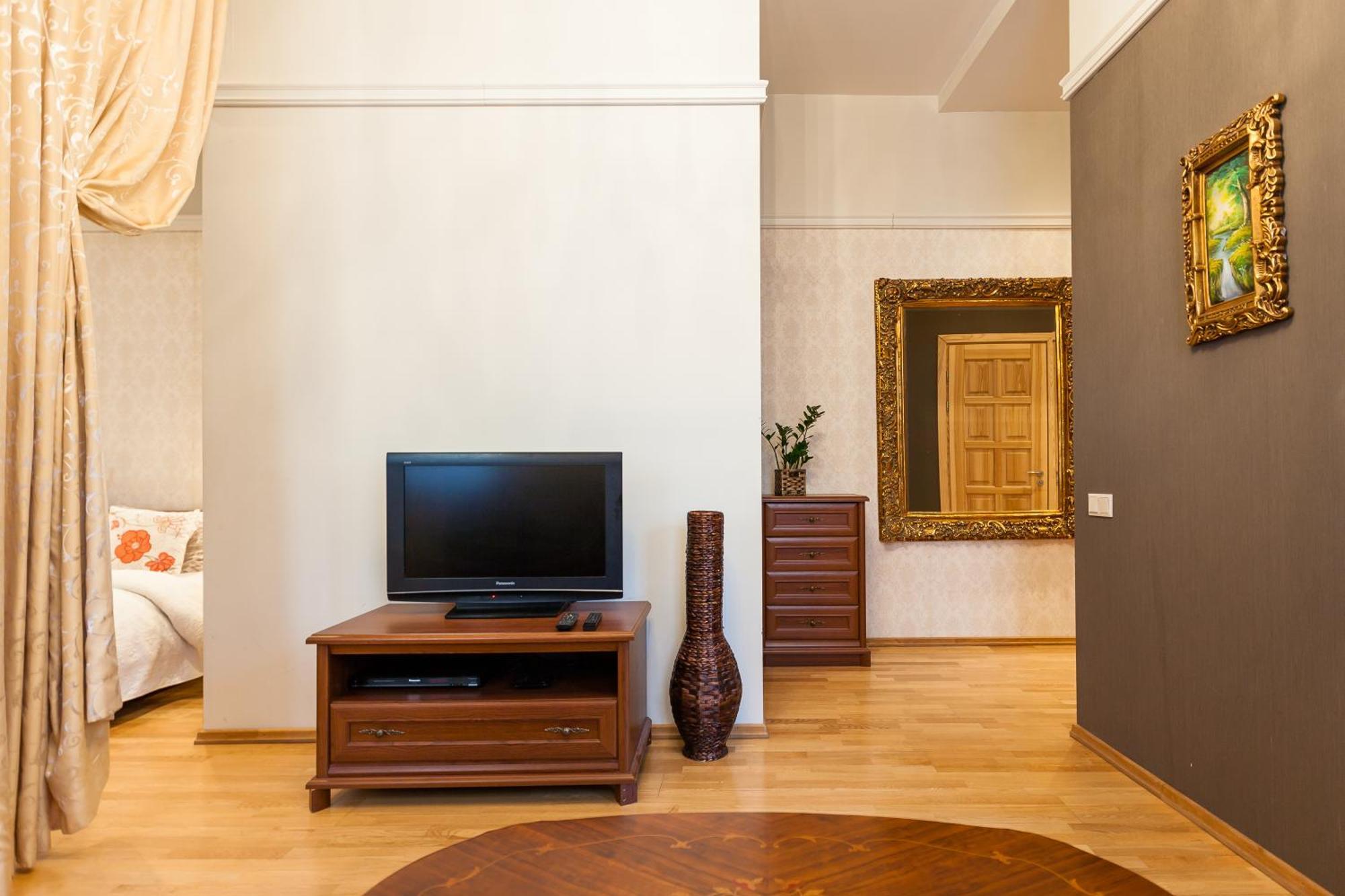 Central Apartments 2 X Free Parking X Self Check-In 24H By H&H 빌뉴스 외부 사진